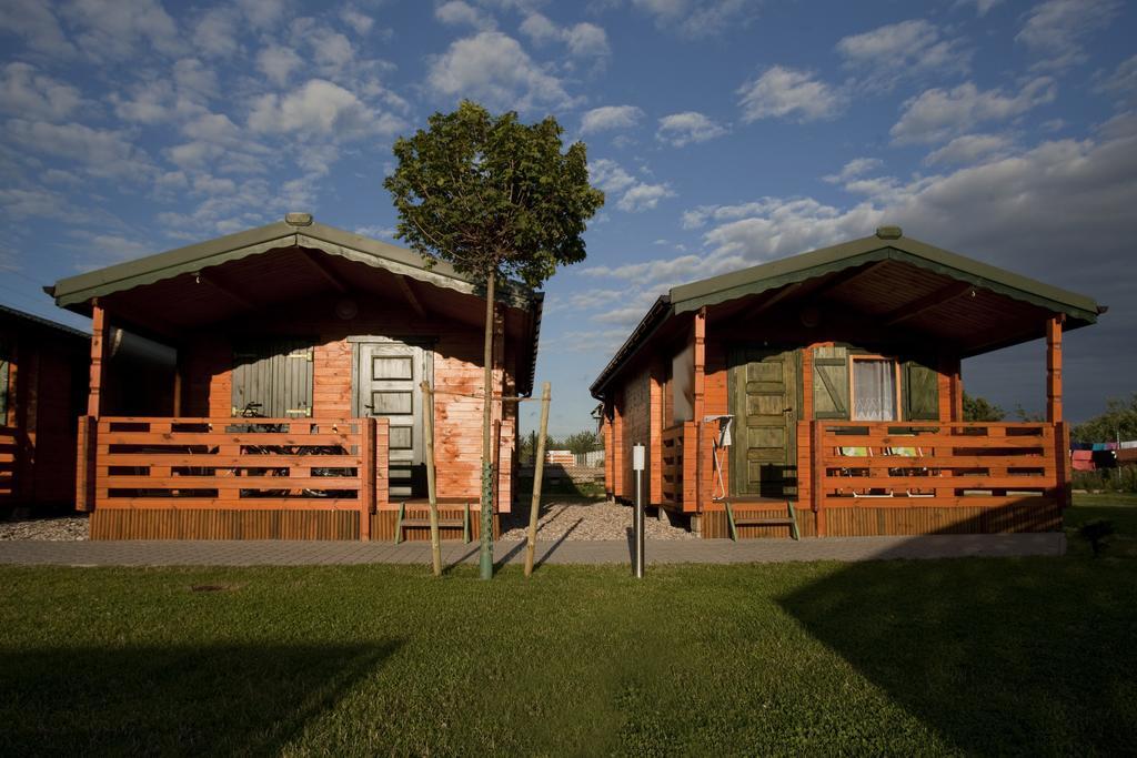 Domki Letniskowe Zlote Piaski Ustka Exterior foto